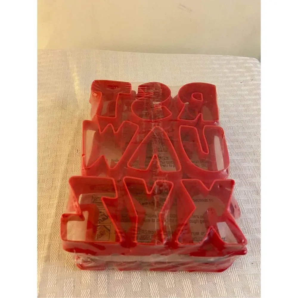 Jello red ABC molds new sealed‎